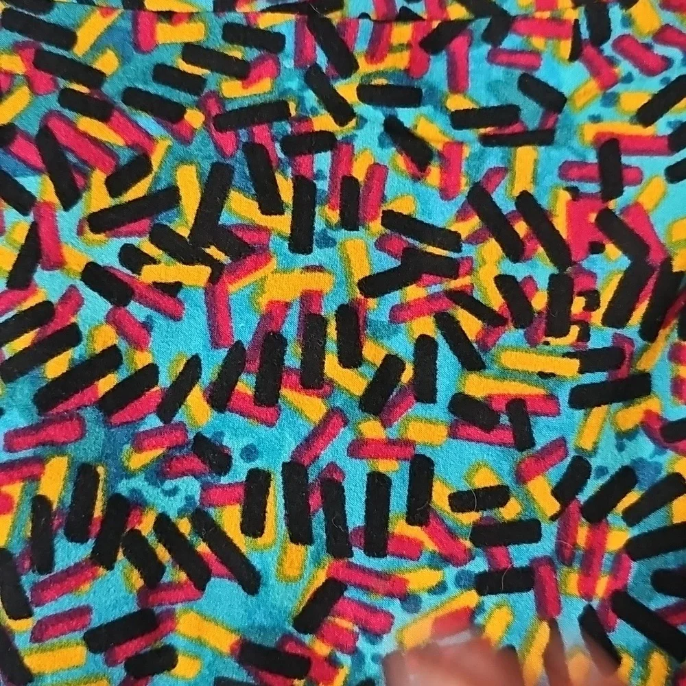 BUNDLE OF LU LA ROE LEGGINGS - Picture 5 of 9